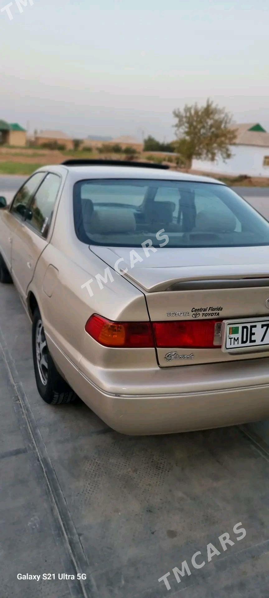 Toyota Camry 1998 - 140 000 TMT - Baýramaly - img 5