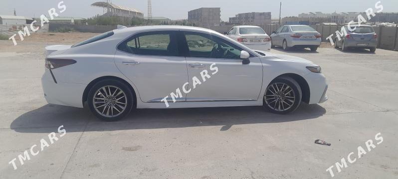 Toyota Camry 2021 - 310 000 TMT - Байрамали - img 6