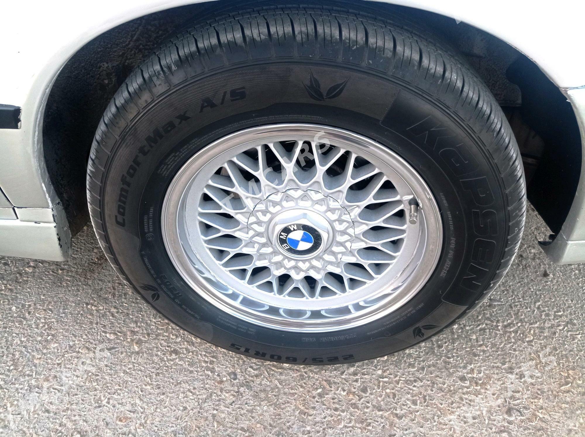 BMW 528 1995 - 75 000 TMT - Gumdag - img 6