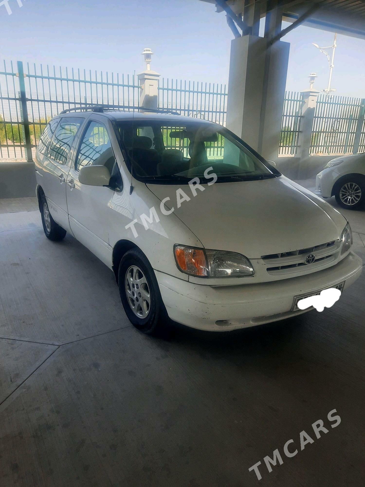 Toyota Sienna 2000 - 125 000 TMT - Sarahs - img 2