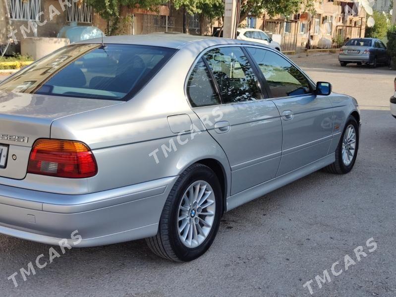 BMW E39 2001 - 155 000 TMT - Балканабат - img 6