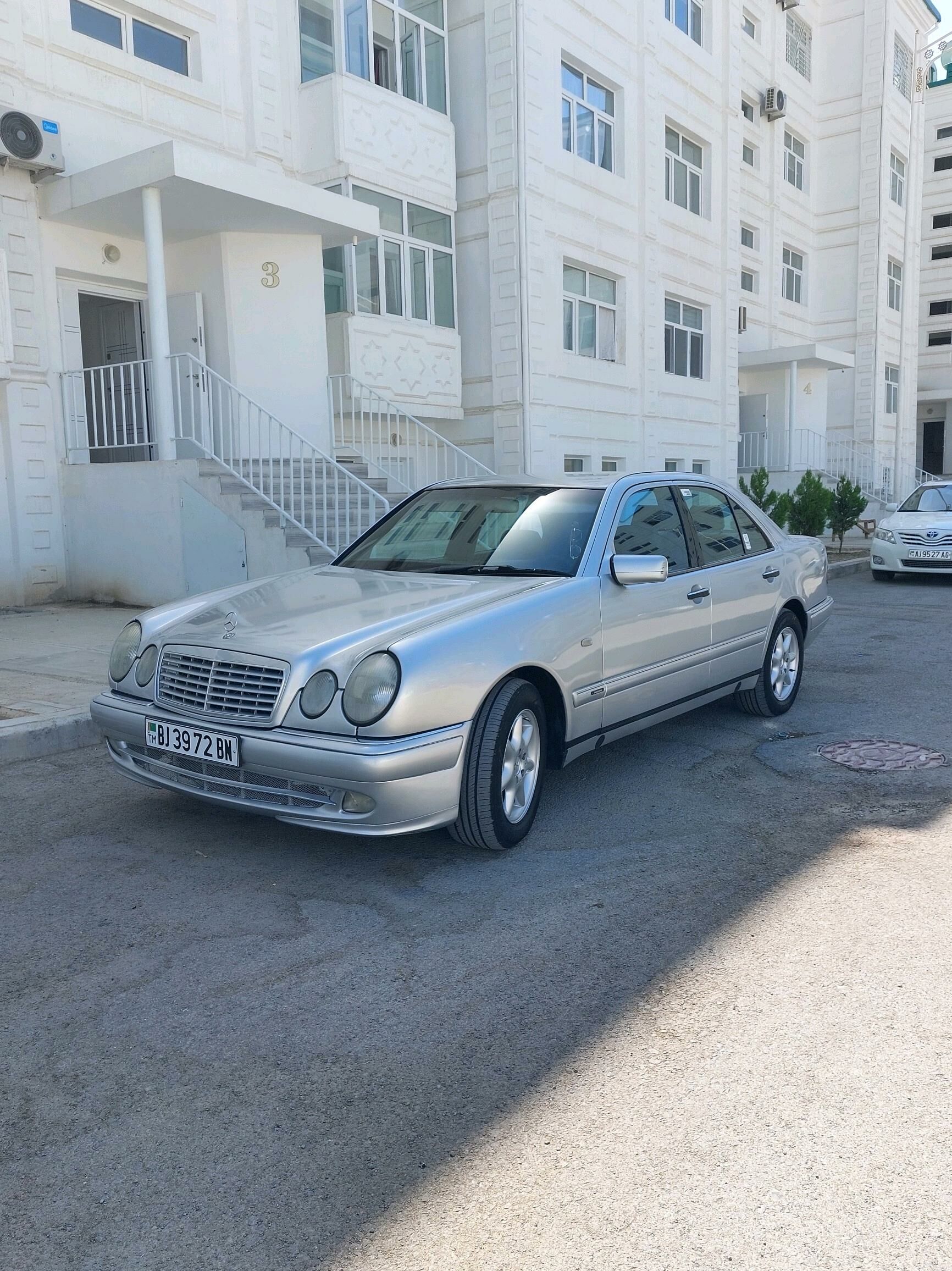Mercedes-Benz E320 1998 - 100 000 TMT - Махтумкули - img 8