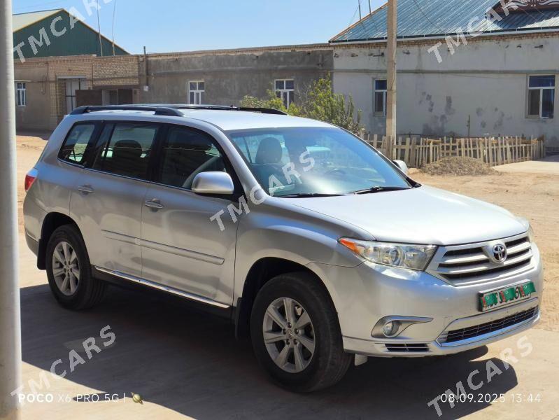 Toyota Highlander 2013 - 340 000 TMT - Daşoguz - img 6