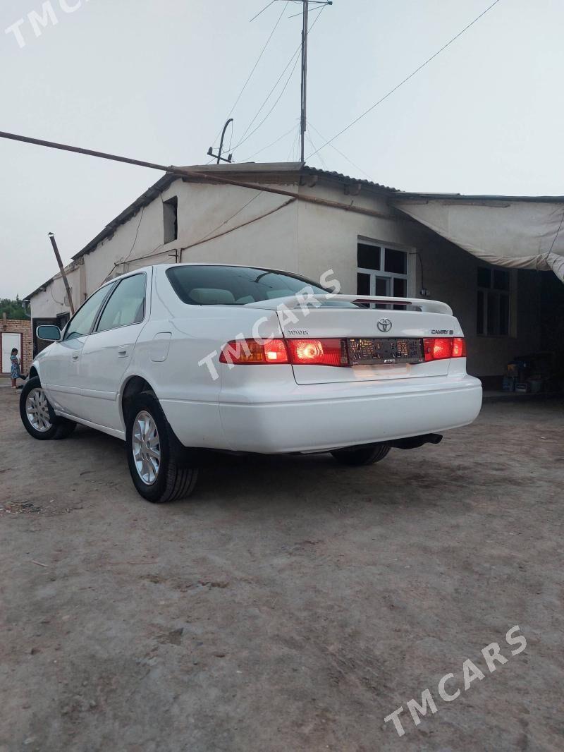 Toyota Camry 2000 - 150 000 TMT - Кёнеургенч - img 5