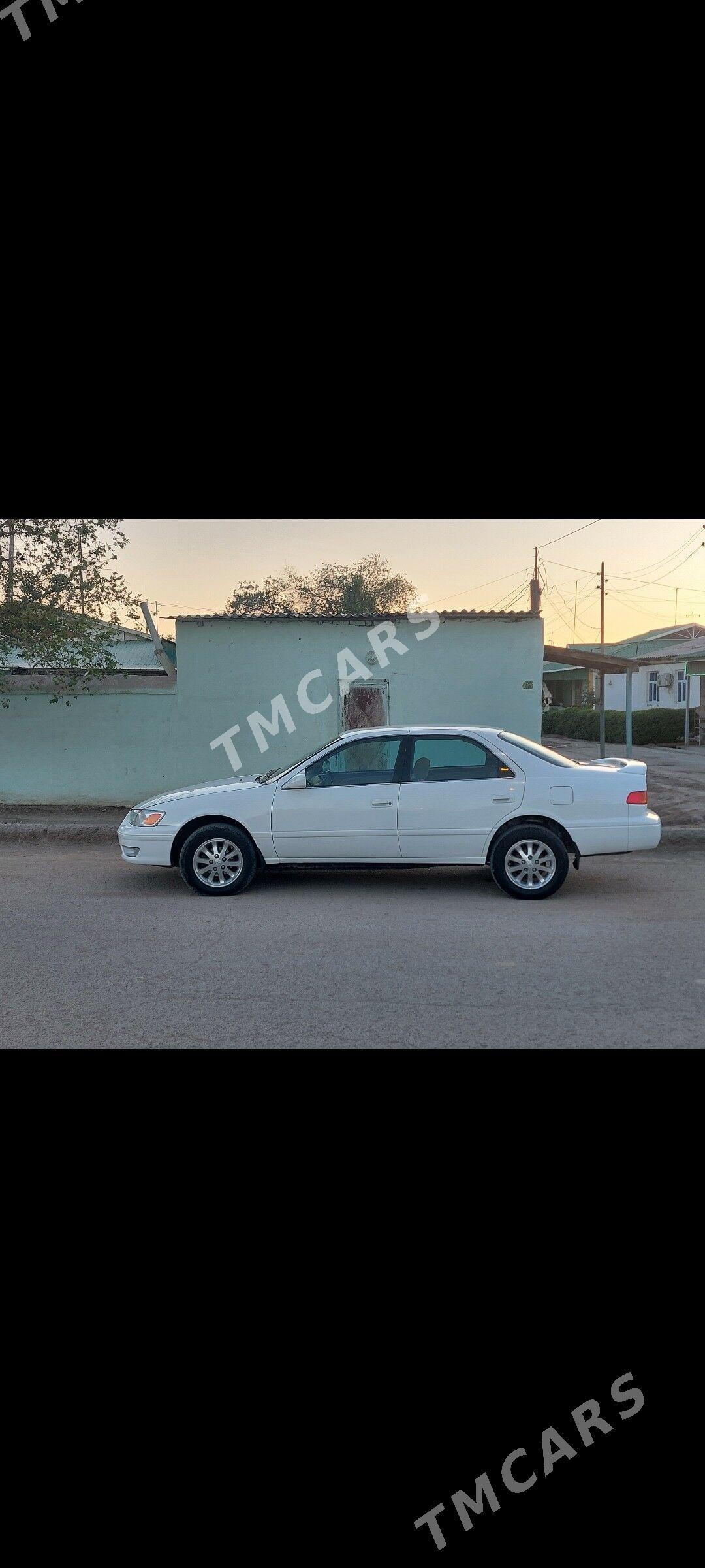 Toyota Camry 2000 - 150 000 TMT - Кёнеургенч - img 2