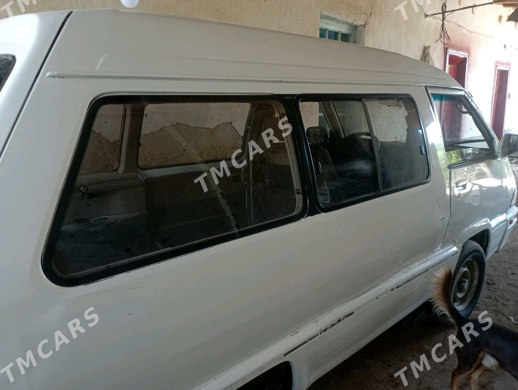 Toyota Town Ace 1989 - 18 000 TMT - Halaç - img 3