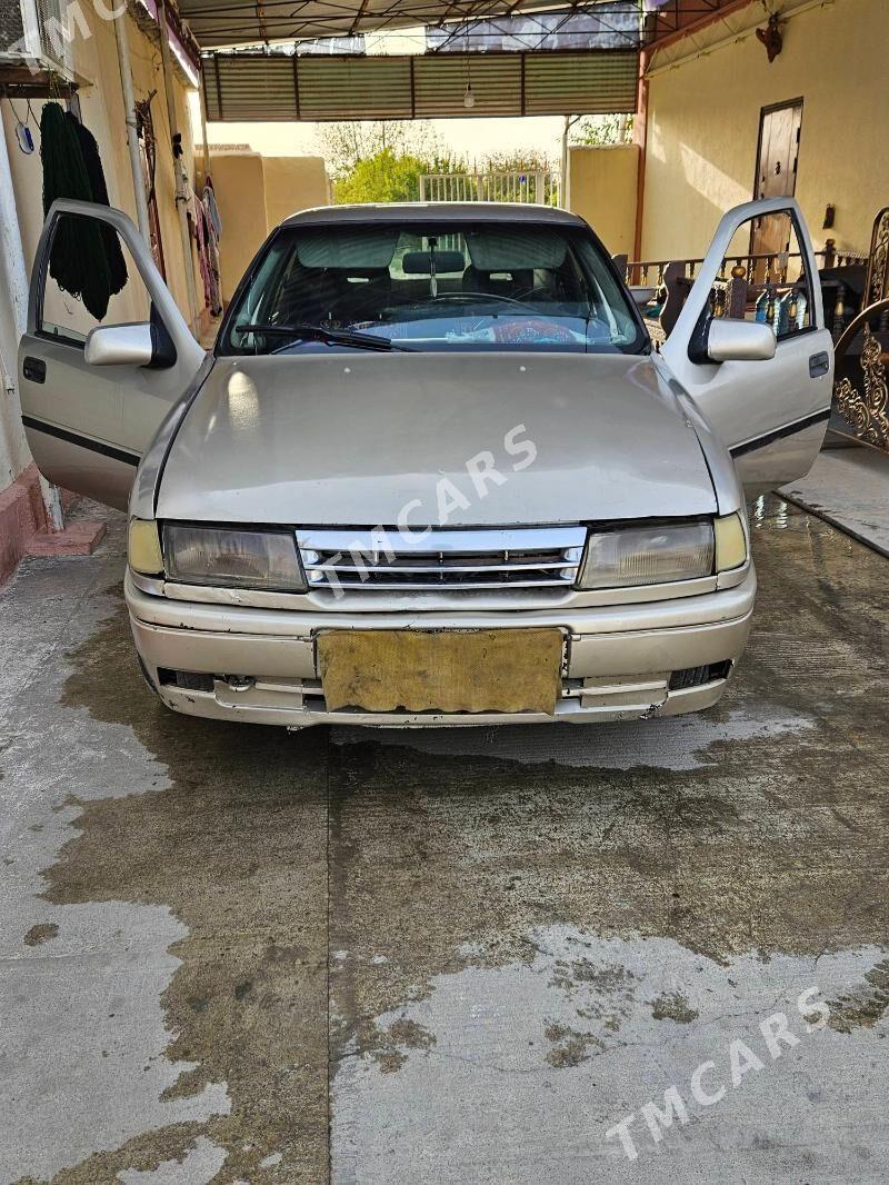 Opel Vectra 1990 - 23 000 TMT - Бахарден - img 2