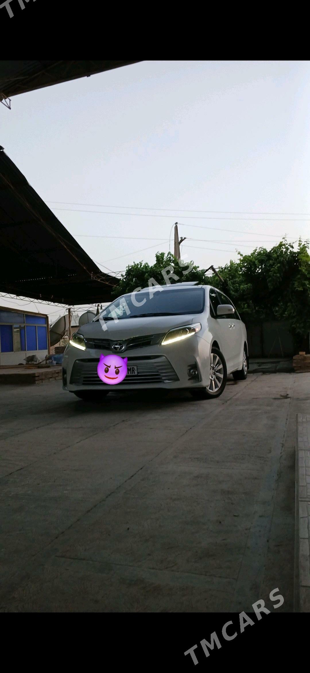 Toyota Sienna 2019 - 480 000 TMT - Мары - img 9