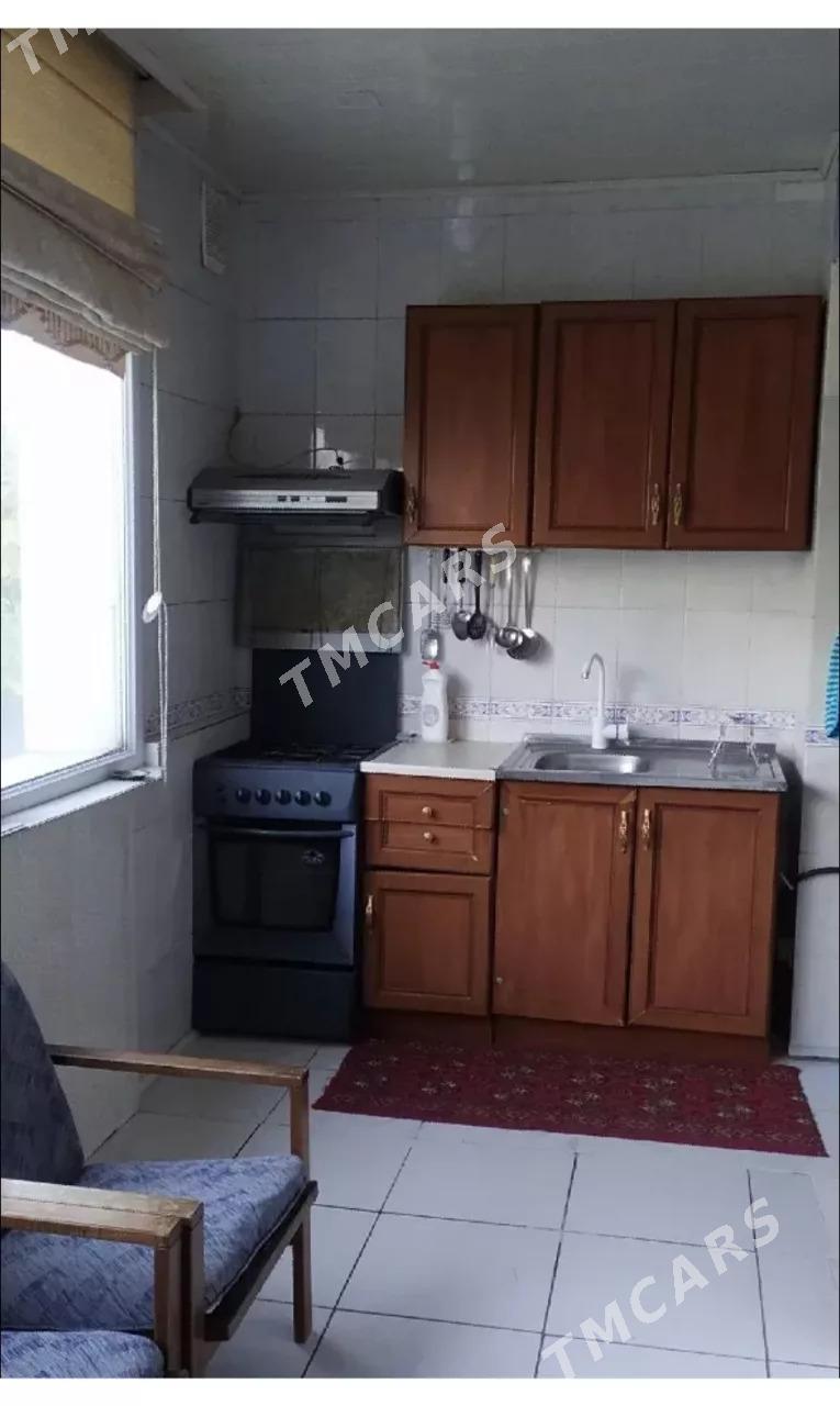 Gagarina, 3-kom.kwartira - Gagarin köç, köne Howa menzili - img 3