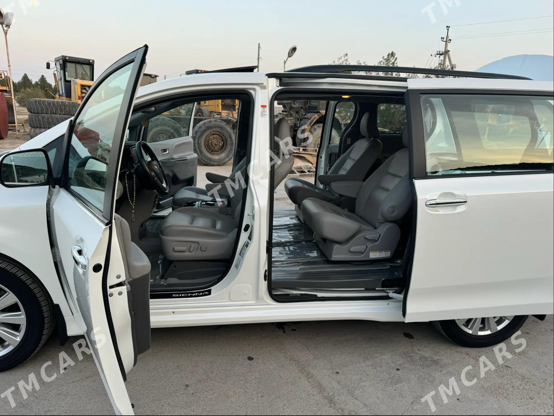 Toyota Sienna 2020 - 500 000 TMT - Ак-Бугдайский этрап - img 5