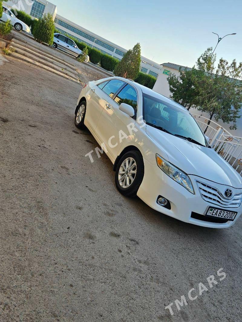 Toyota Camry 2011 - 200 000 TMT - Дашогуз - img 7