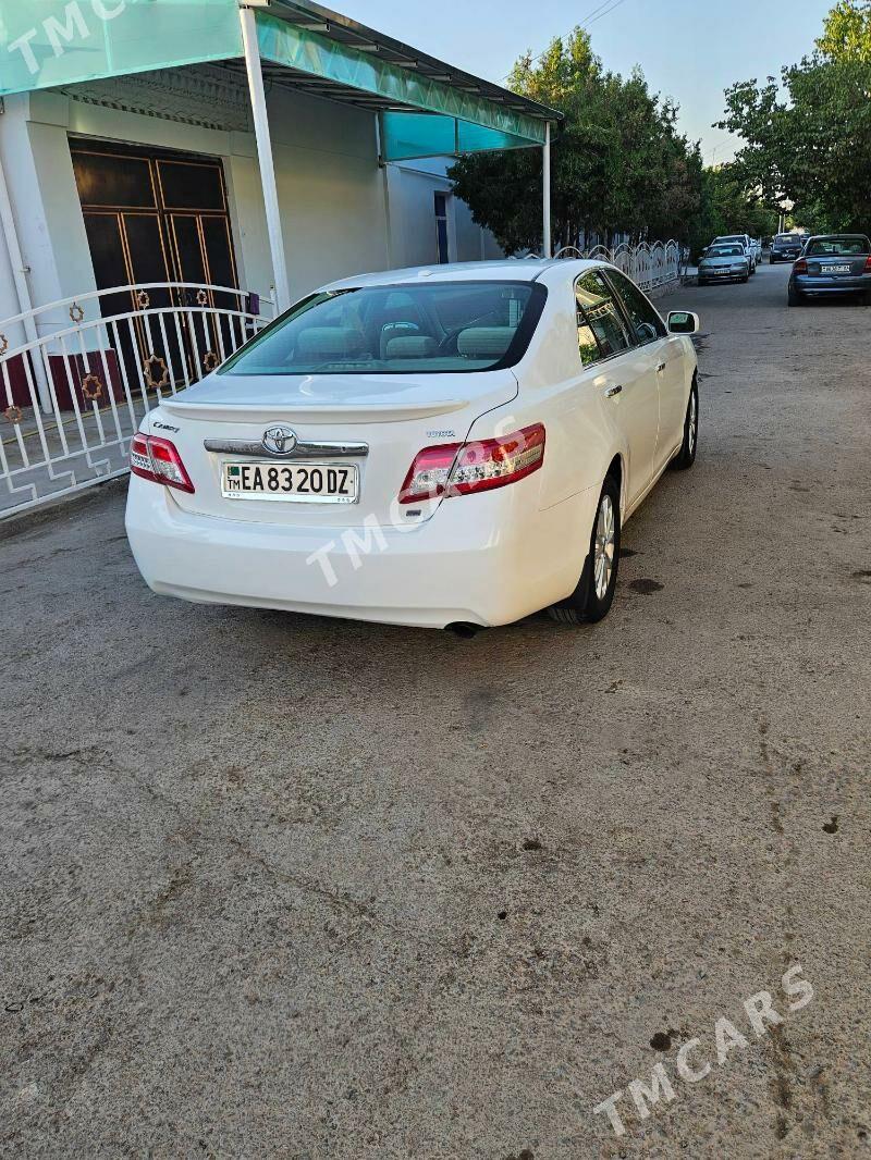 Toyota Camry 2011 - 200 000 TMT - Дашогуз - img 8