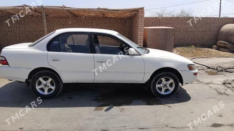 Toyota Corolla 1994 - 50 000 TMT - Бабадайхан - img 3