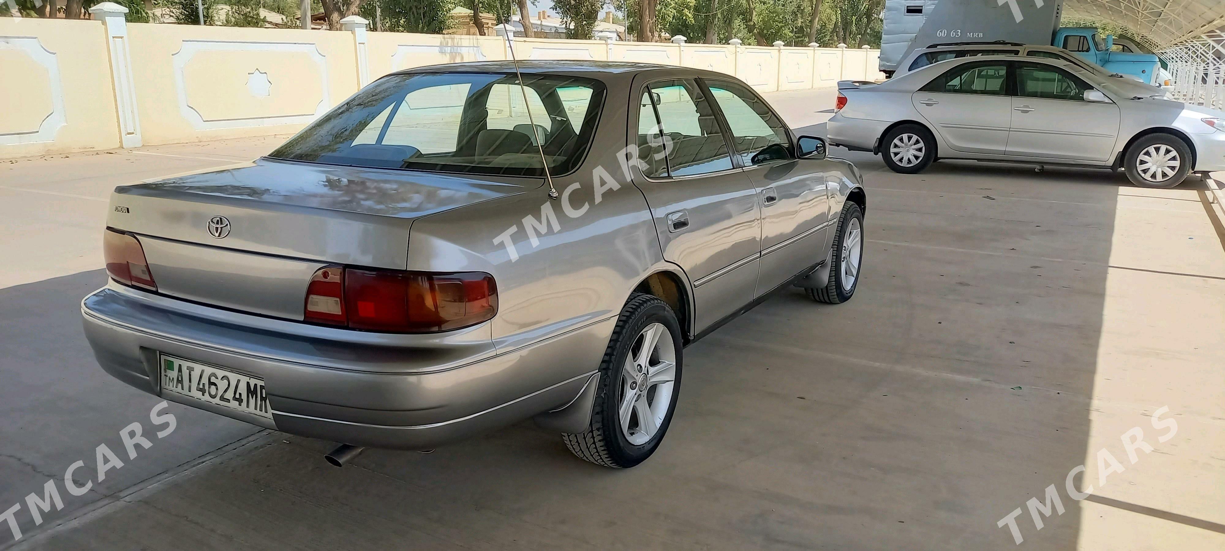 Toyota Camry 1996 - 76 000 TMT - Baýramaly - img 3