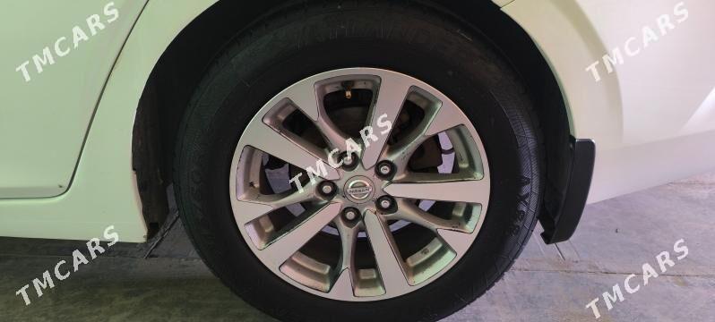 Nissan Sentra 2020 - 220 000 TMT - Дянев - img 3
