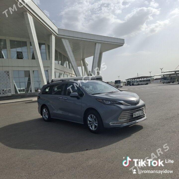 Toyota Sienna 2022 - 480 000 TMT - Türkmenabat - img 6