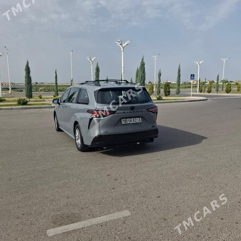 Toyota Sienna 2022 - 480 000 TMT - Türkmenabat - img 9