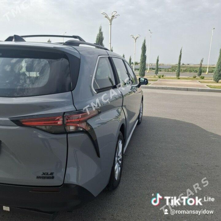 Toyota Sienna 2022 - 480 000 TMT - Türkmenabat - img 4