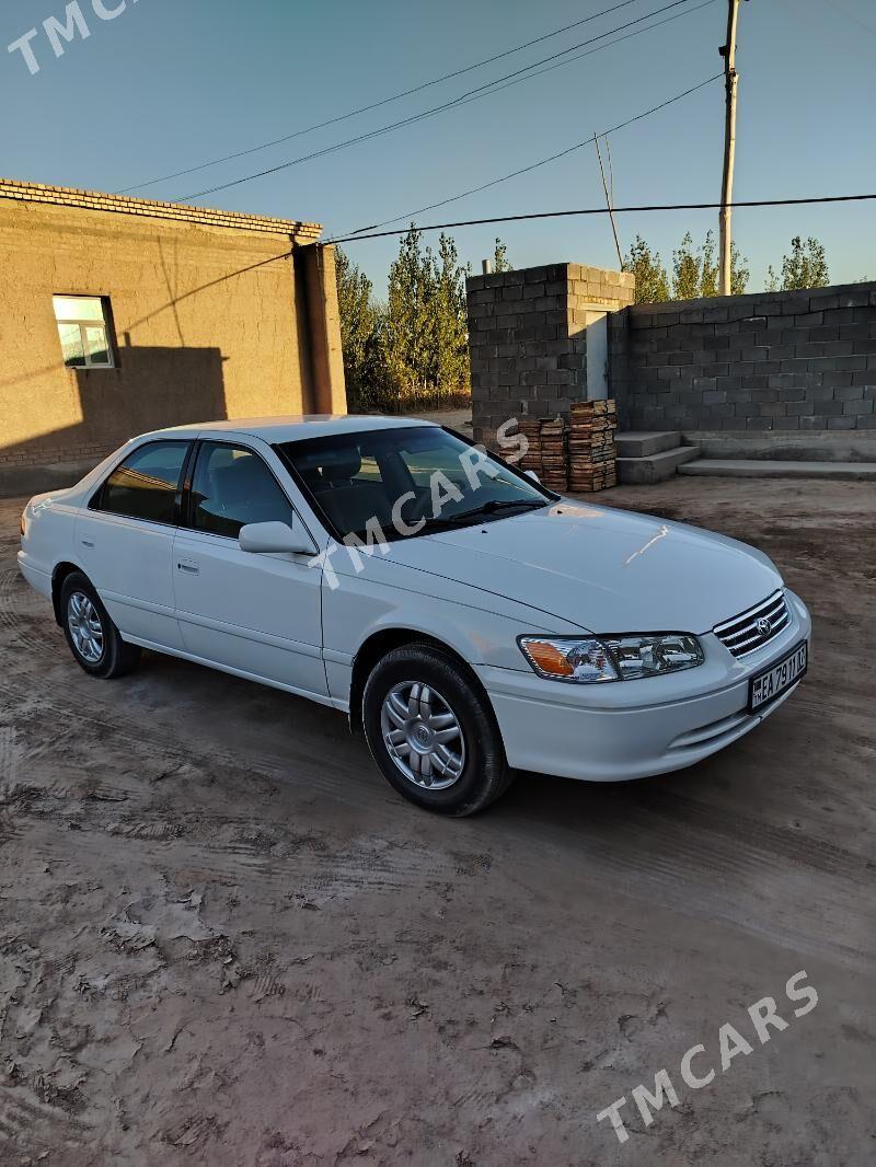 Toyota Camry 2000 - 170 000 TMT - Кёнеургенч - img 2