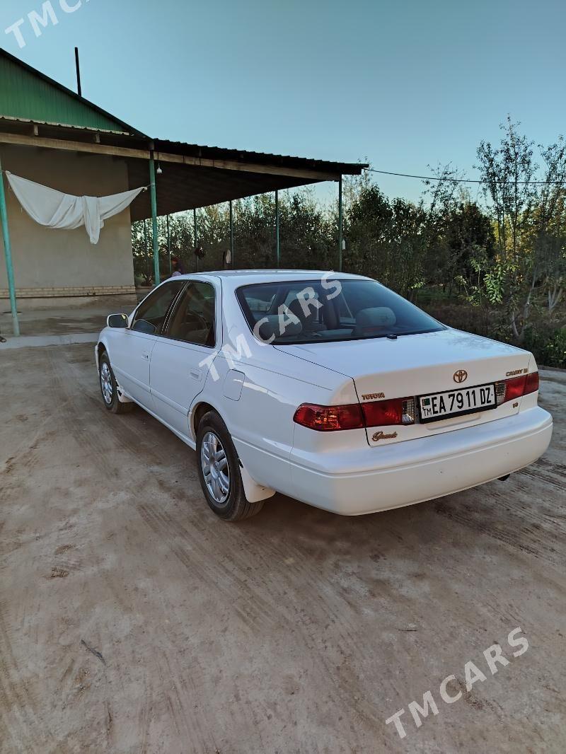 Toyota Camry 2000 - 170 000 TMT - Кёнеургенч - img 5