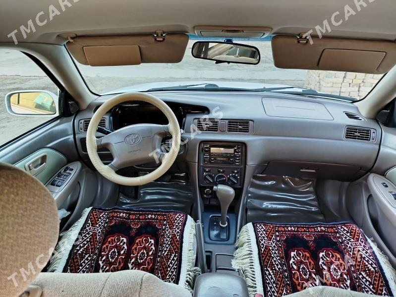 Toyota Camry 2000 - 170 000 TMT - Кёнеургенч - img 4