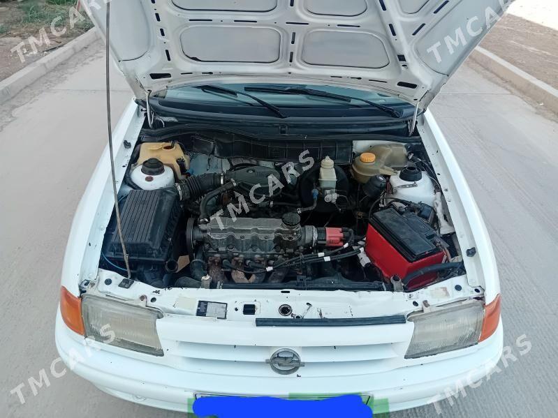Opel Astra 1991 - 40 000 TMT - Теджен - img 2
