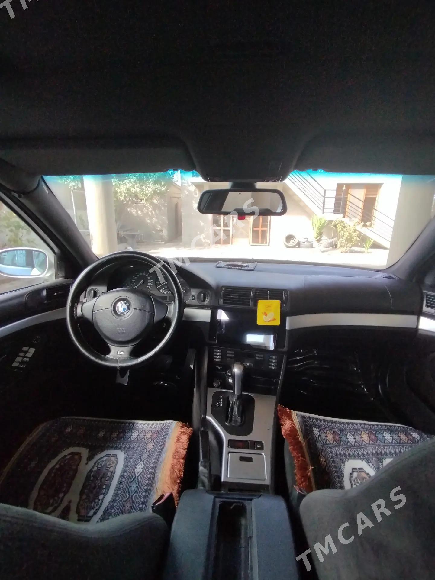 BMW E39 2000 - 115 000 TMT - Балканабат - img 3