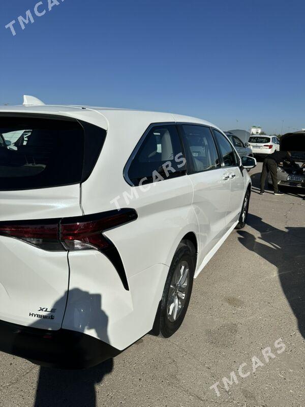 Toyota Sienna 2022 - 460 000 TMT - Daşoguz - img 3