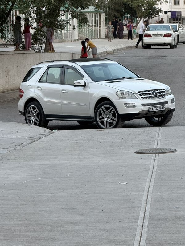 Mercedes-Benz ML350 2008 - 250 000 TMT - Ашхабад - img 9