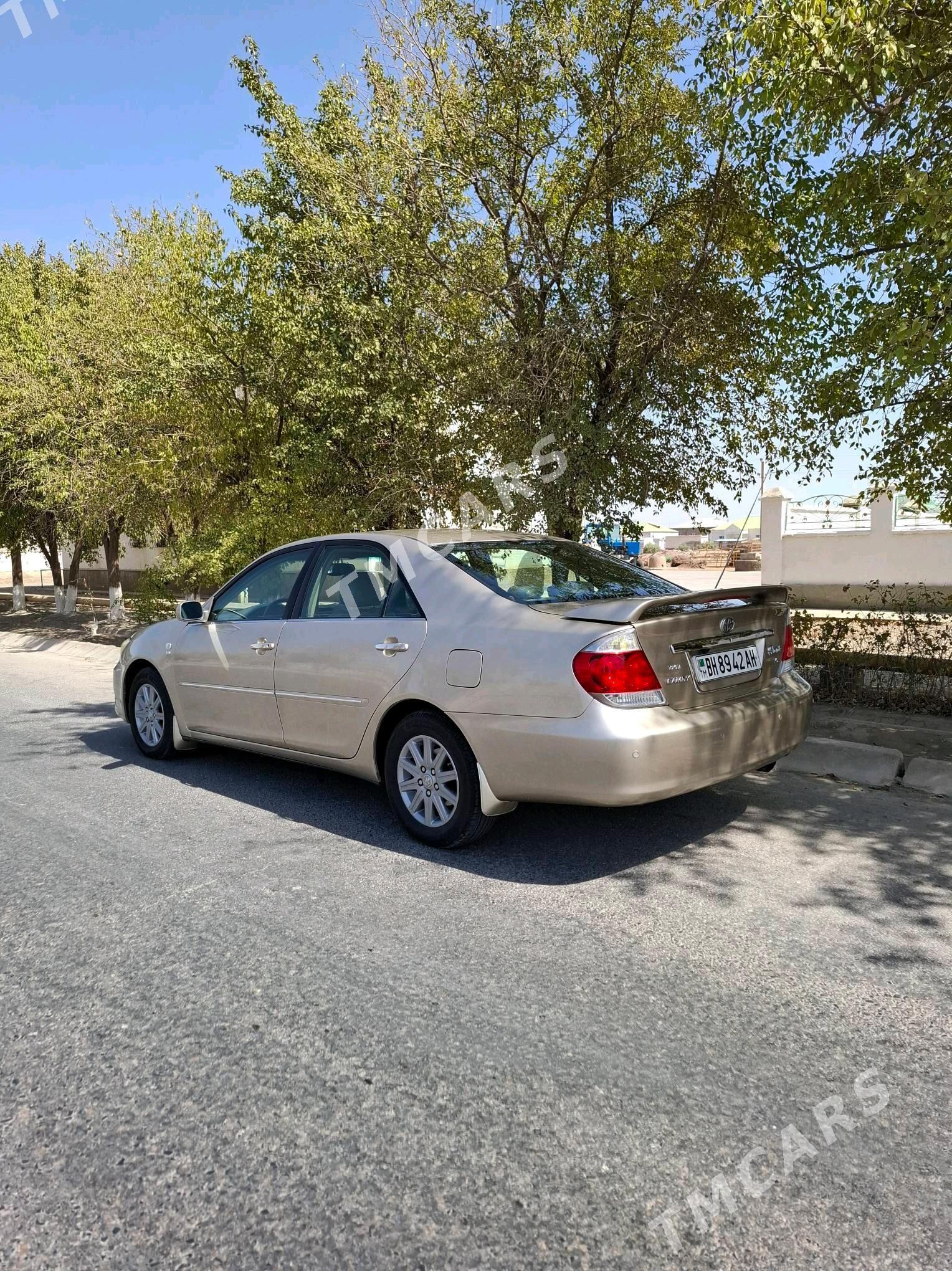 Toyota Camry 2005 - 190 000 TMT - Бабадайхан - img 9