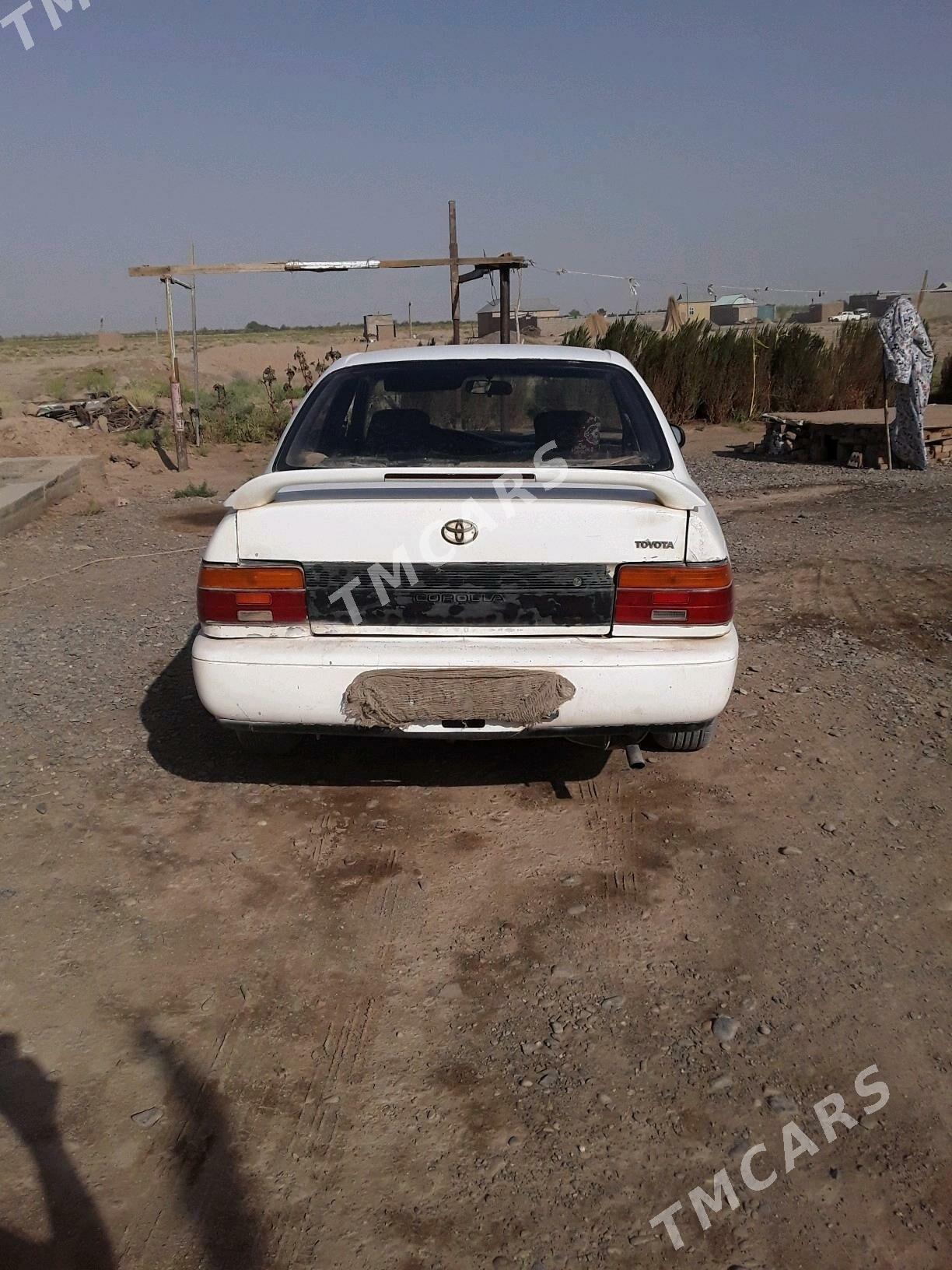Toyota Corolla 1994 - 40 000 TMT - Серахс - img 2