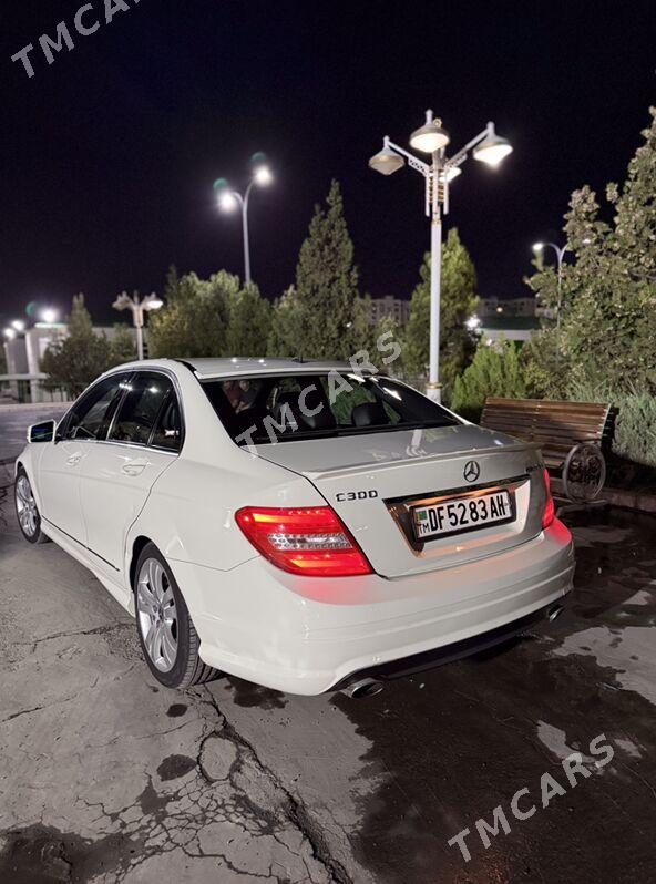 Mercedes-Benz C300 2010 - 185 000 TMT - Aşgabat - img 3