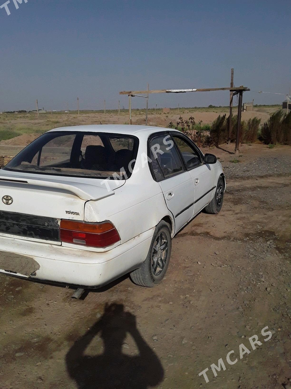 Toyota Corolla 1994 - 40 000 TMT - Серахс - img 7