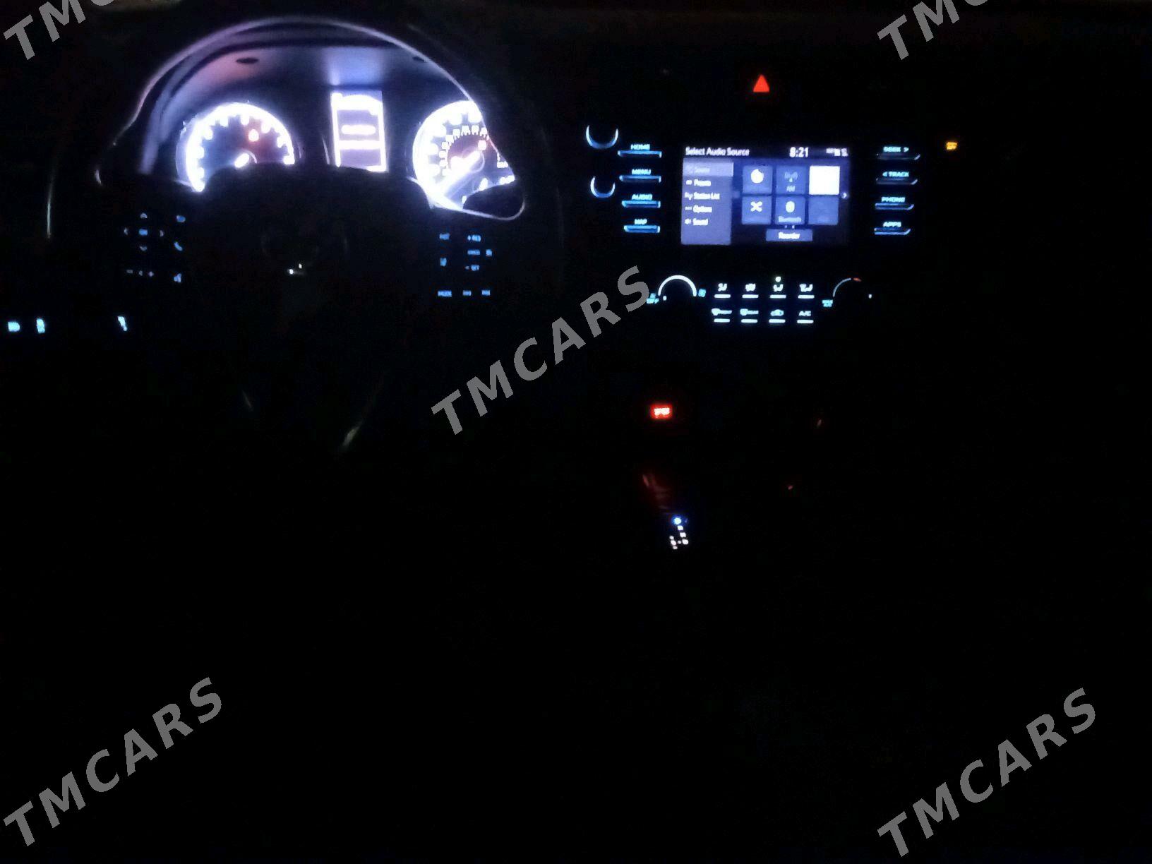 Toyota Camry 2019 - 265 000 TMT - Байрамали - img 8