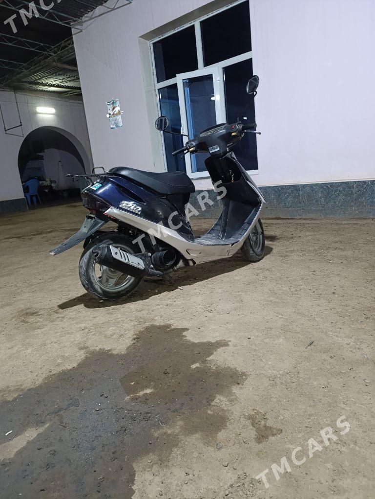 Honda CR-V 2000 - 5 000 TMT - Çärjew - img 2