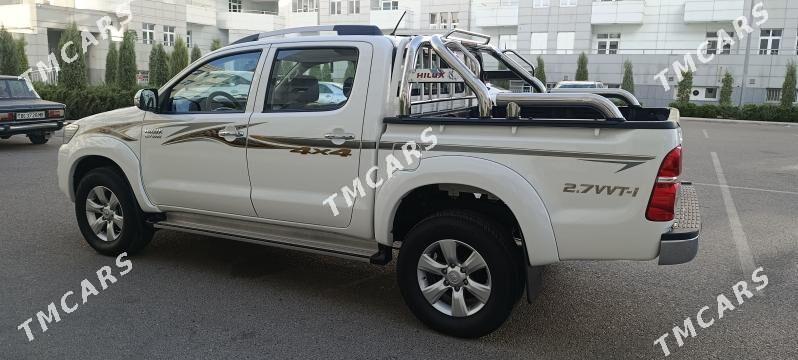 Toyota Hilux 2014 - 430 000 TMT - Мары - img 6
