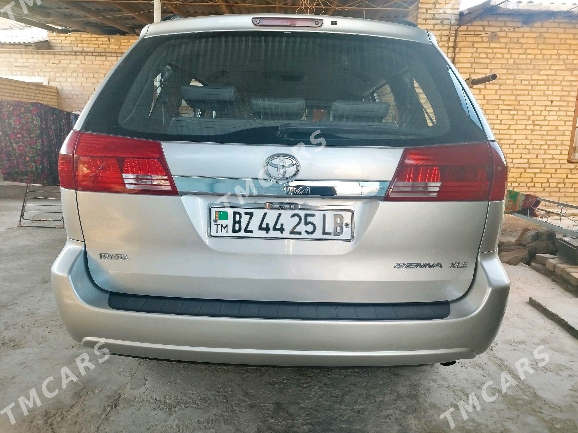 Toyota Sienna 2004 - 272 000 TMT - Дянев - img 5