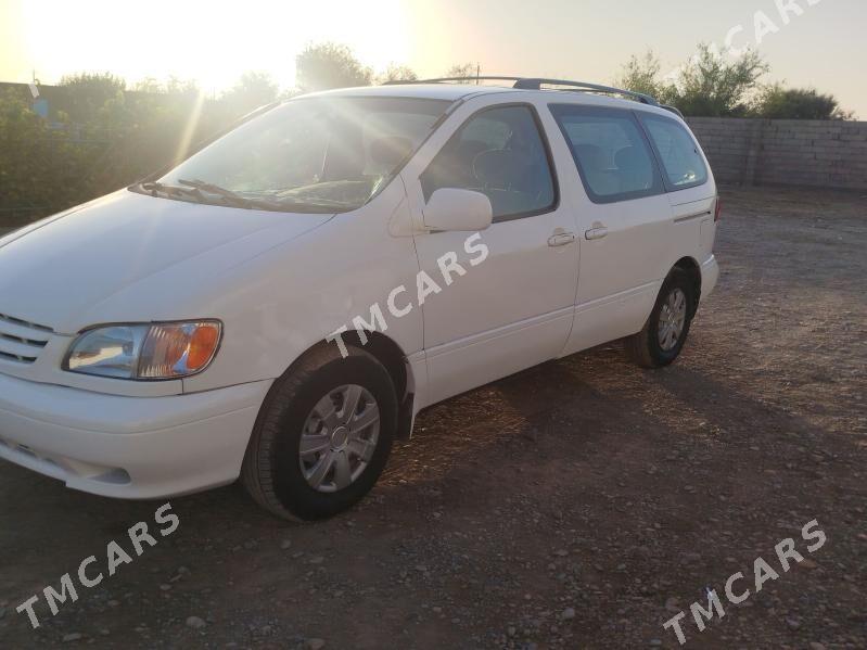 Toyota Sienna 2002 - 138 000 TMT - Ашхабад - img 2