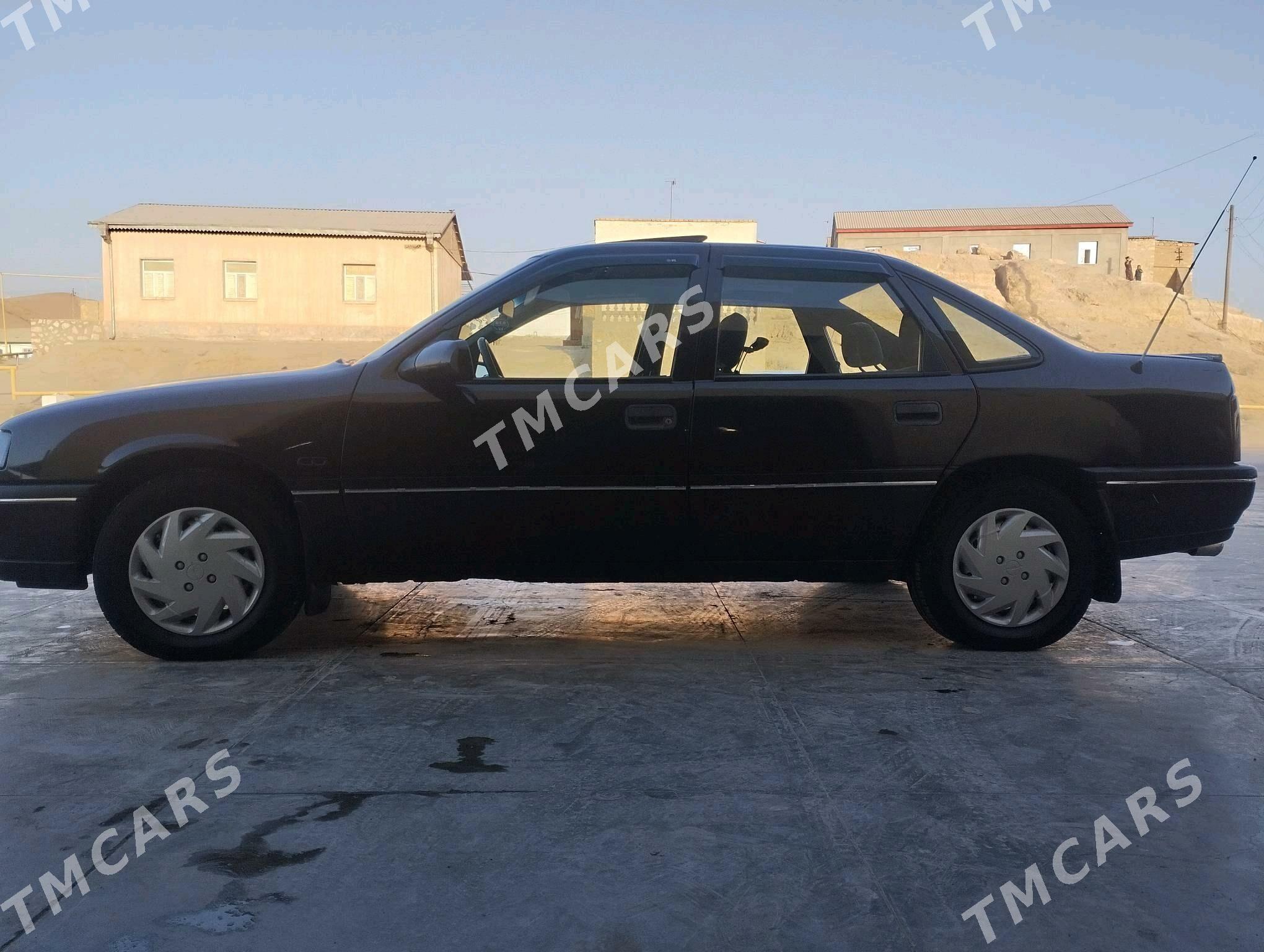 Opel Vectra 1992 - 40 000 TMT - Достлук - img 6