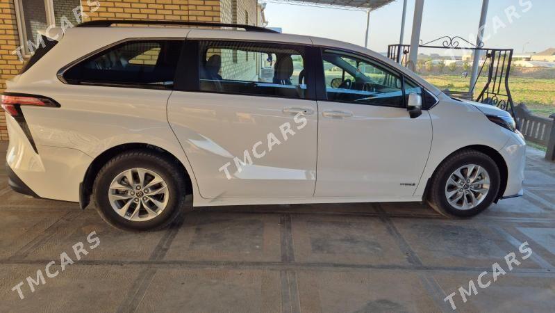 Toyota Sienna 2021 - 480 000 TMT - Мары - img 10