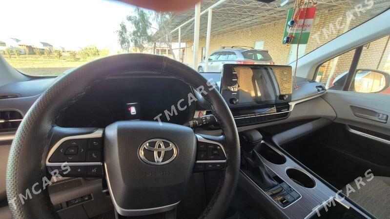 Toyota Sienna 2021 - 480 000 TMT - Мары - img 3