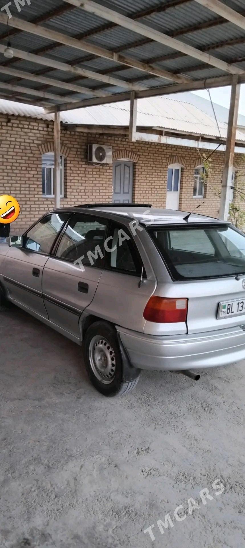 Opel Astra 1992 - 31 000 TMT - Мары - img 2
