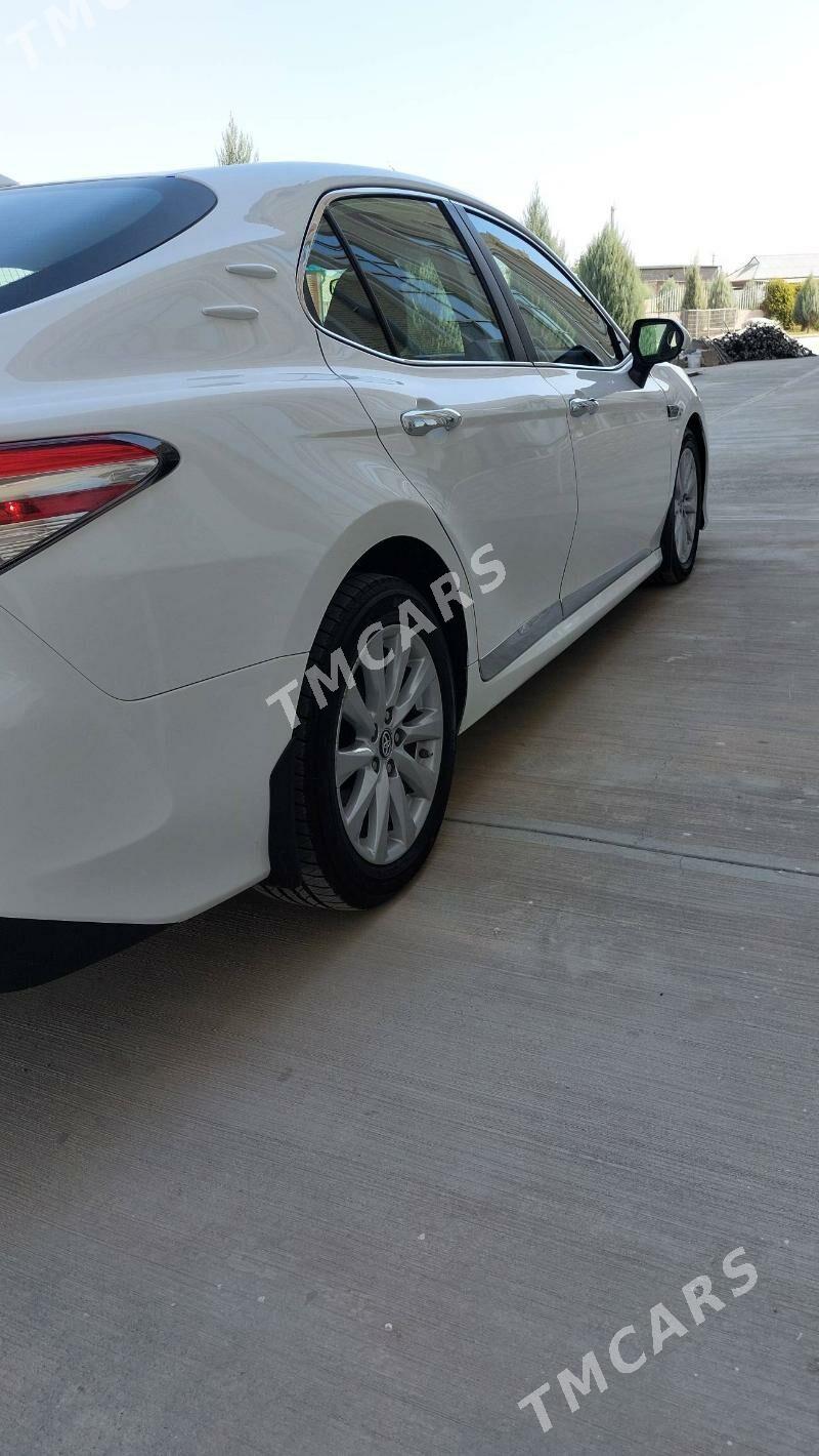 Toyota Camry 2019 - 277 000 TMT - Бузмеин - img 3