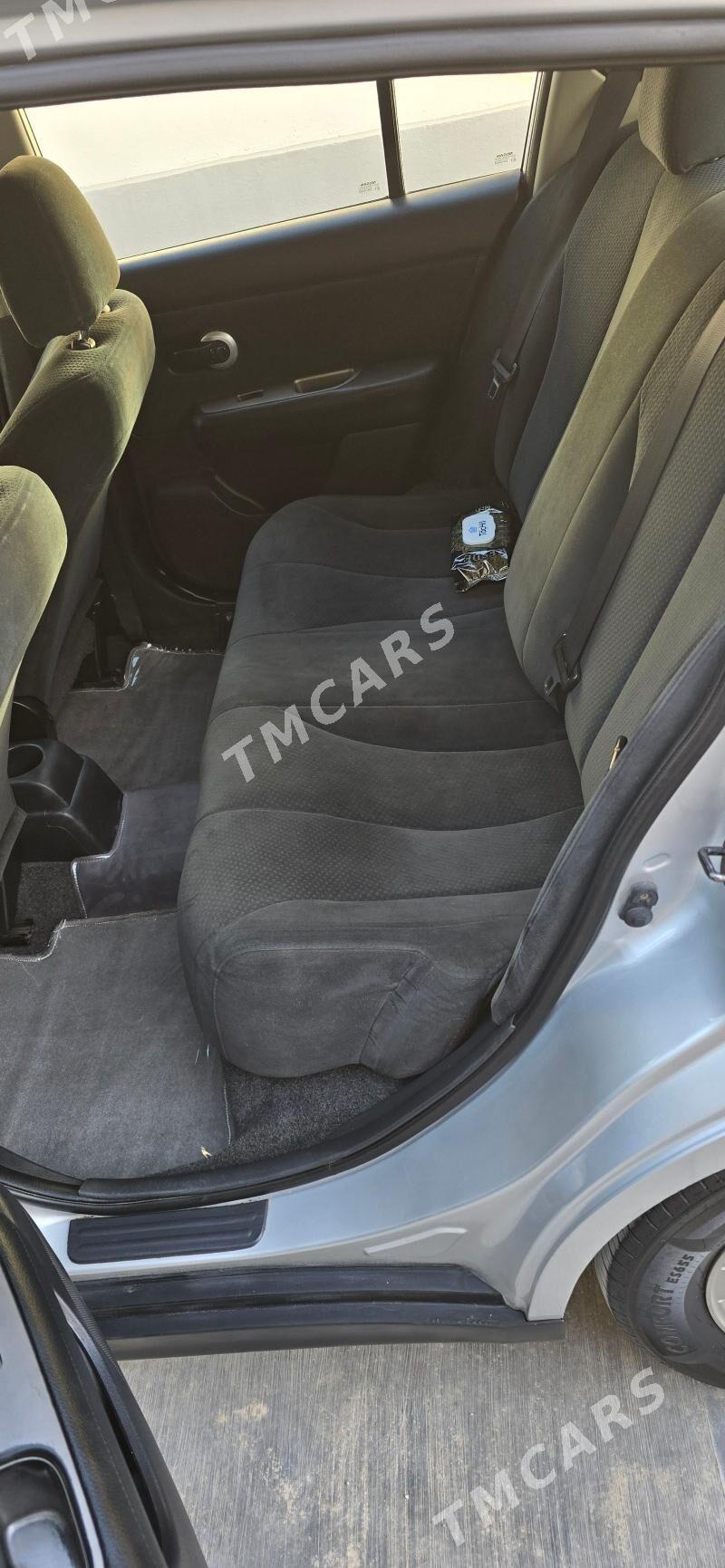 Nissan Versa 2010 - 127 000 TMT - Ашхабад - img 7