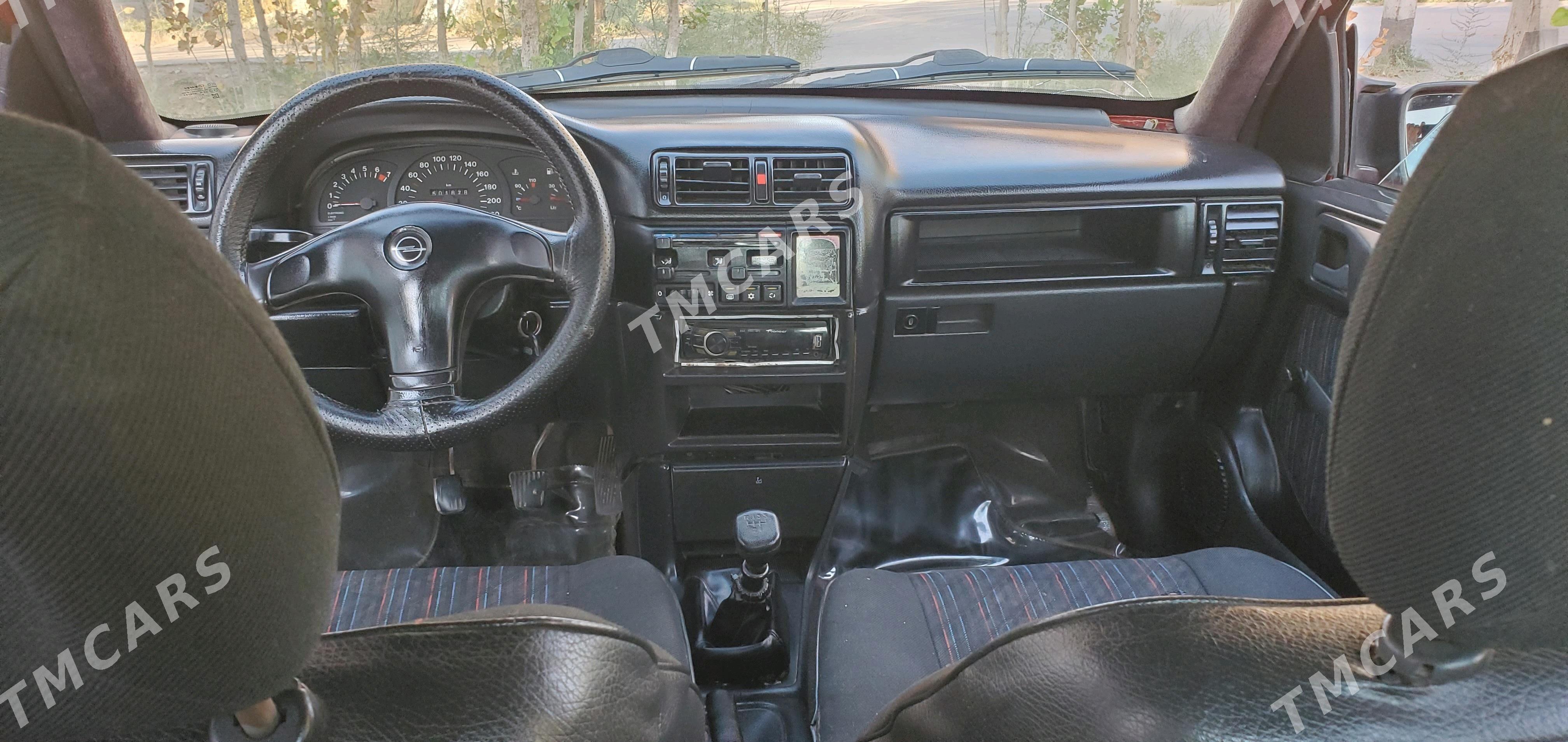 Opel Vectra 1993 - 32 000 TMT - Губадаг - img 5