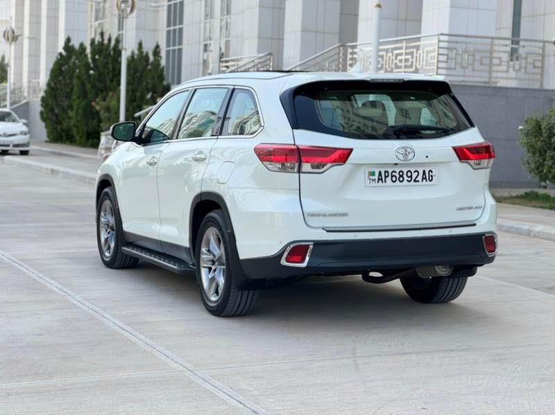 Toyota Highlander 2016 - 400 000 TMT - Aşgabat - img 4