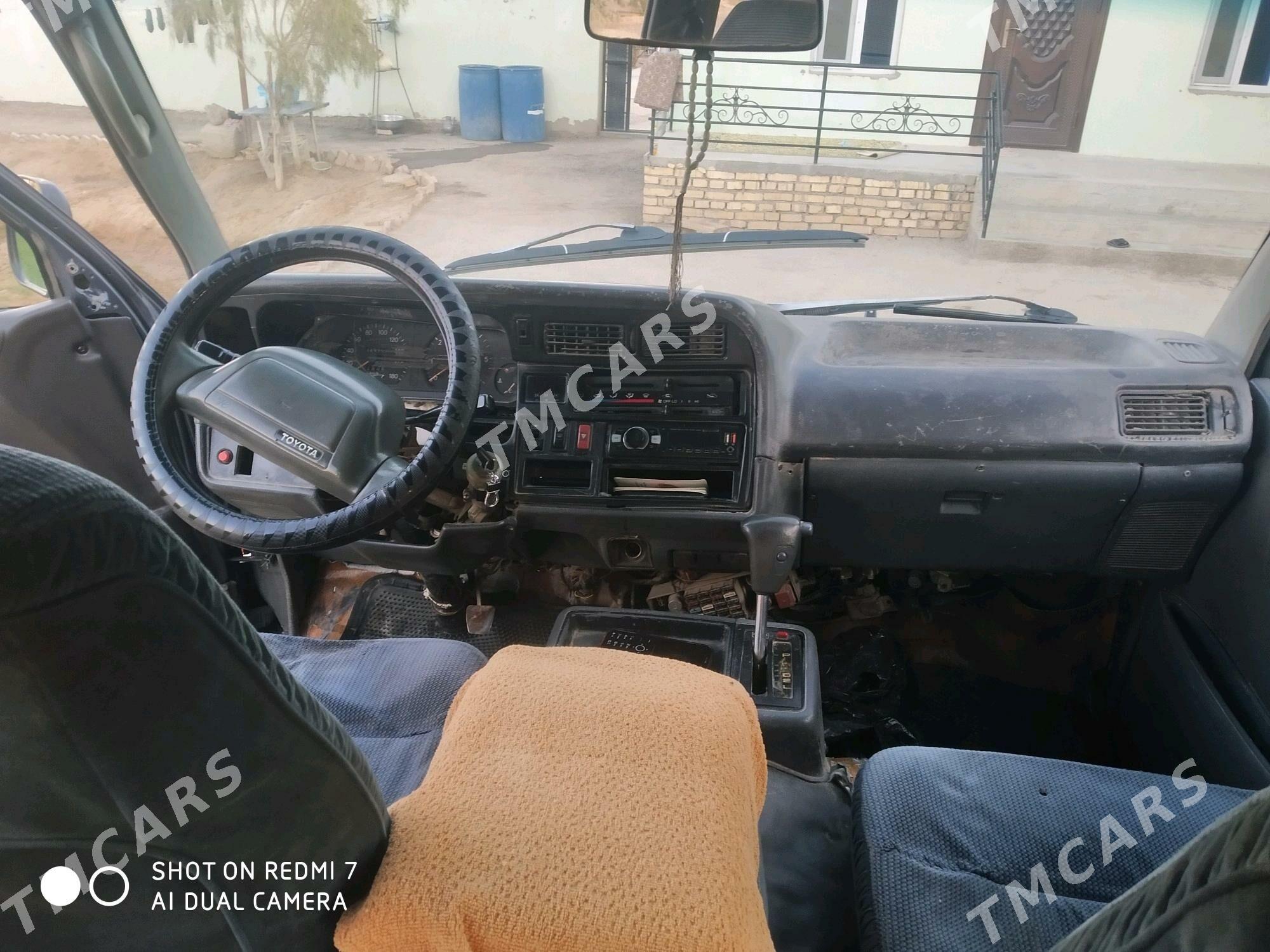 Toyota Hiace 1990 - 50 000 TMT - Wekilbazar - img 4