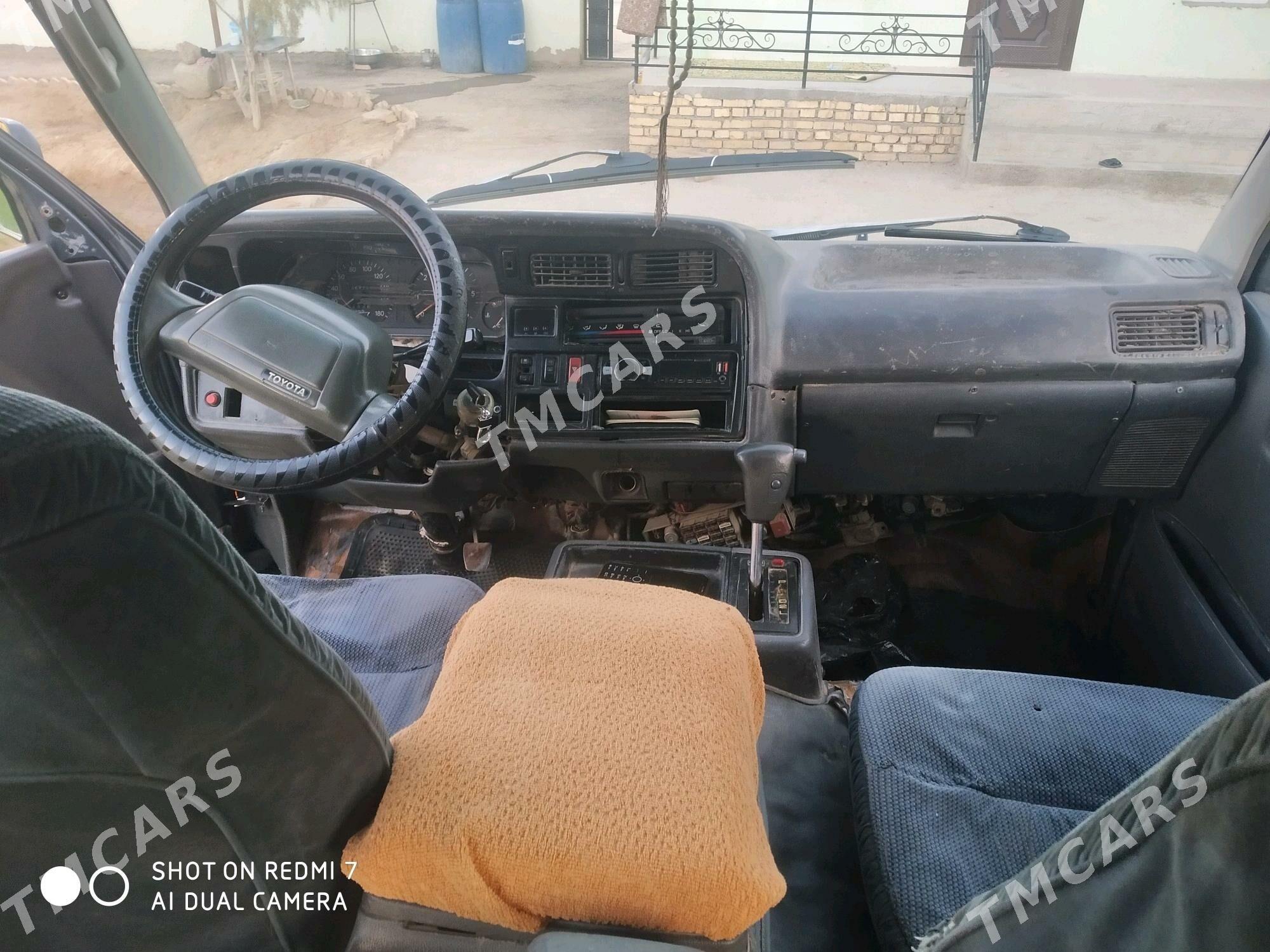 Toyota Hiace 1990 - 50 000 TMT - Wekilbazar - img 6
