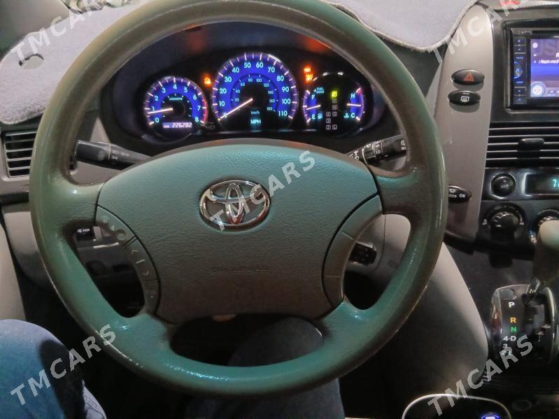 Toyota Sienna 2009 - 250 000 TMT - Байрамали - img 6