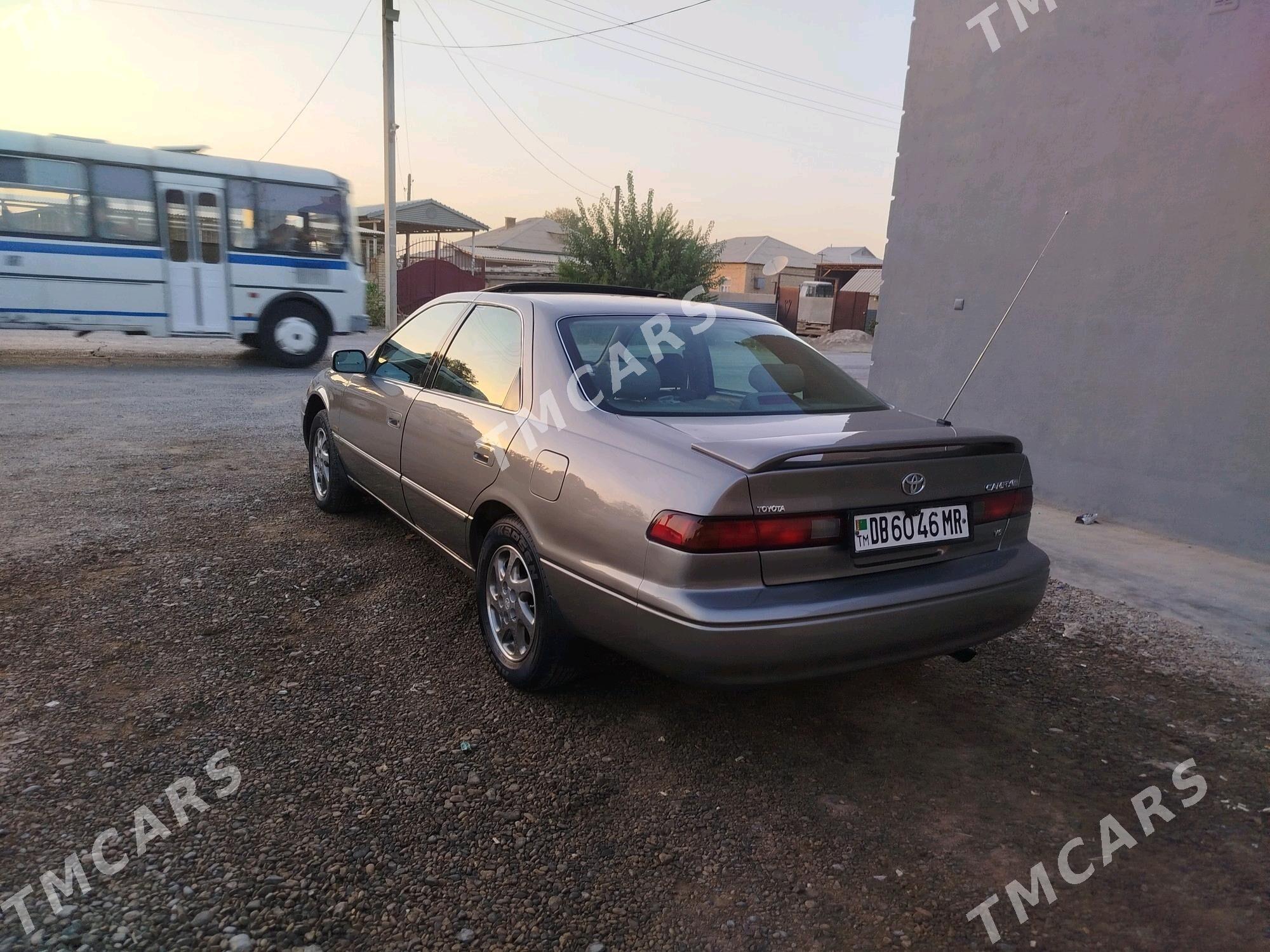 Toyota Camry 1998 - 138 000 TMT - Мары - img 7